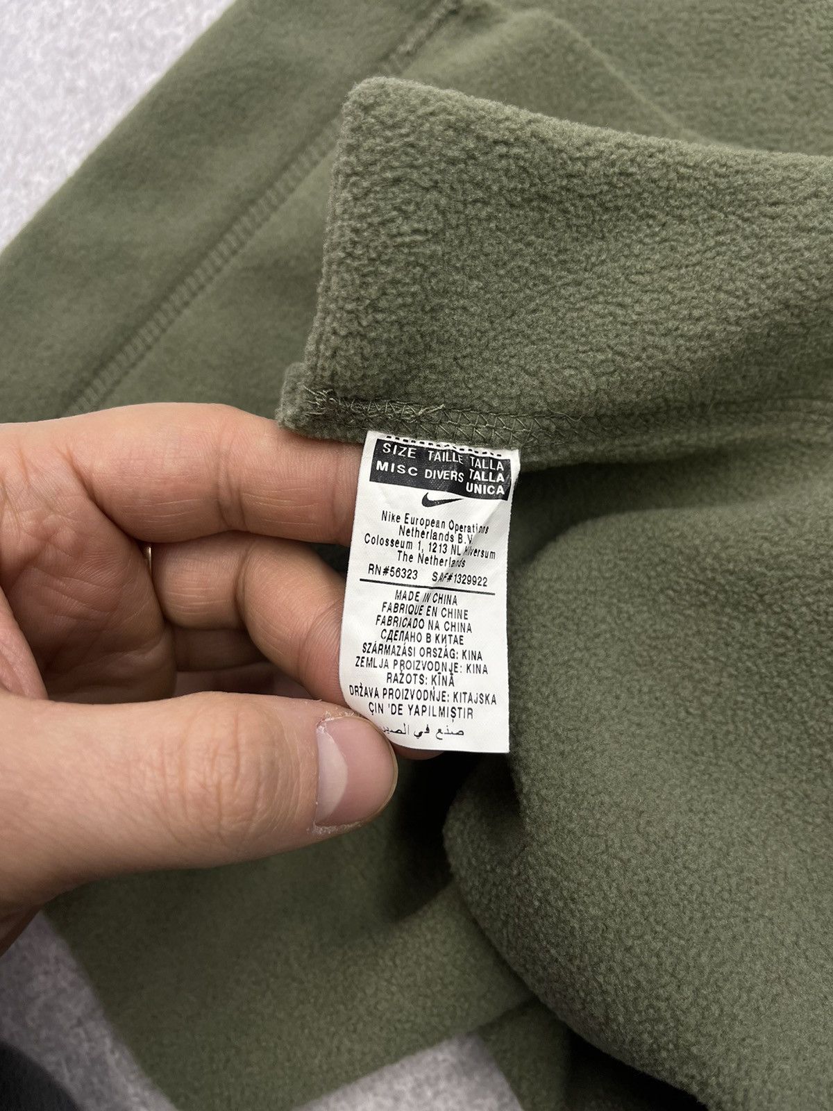 Nike Vintage Nike Fleece Scarf Y2K Drill Swoosh Size ONE SIZE - 5 Thumbnail