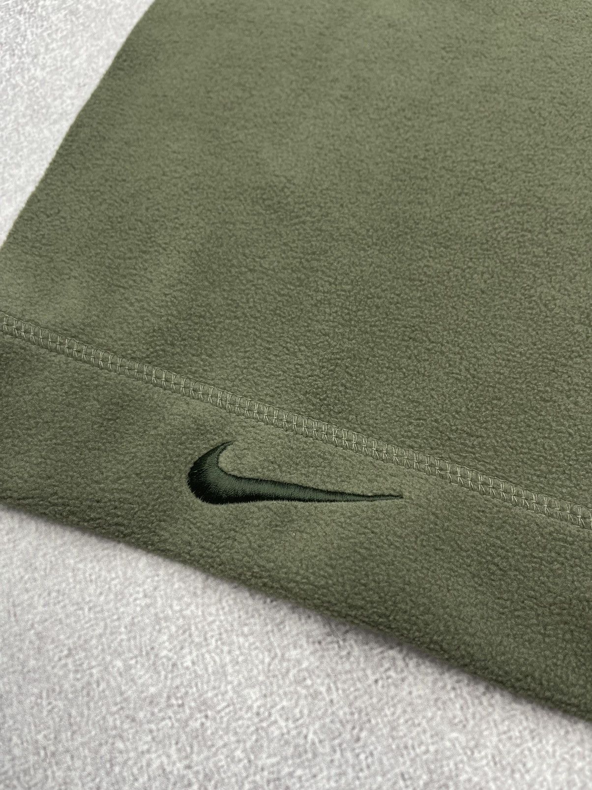 Nike Vintage Nike Fleece Scarf Y2K Drill Swoosh Size ONE SIZE - 4 Thumbnail