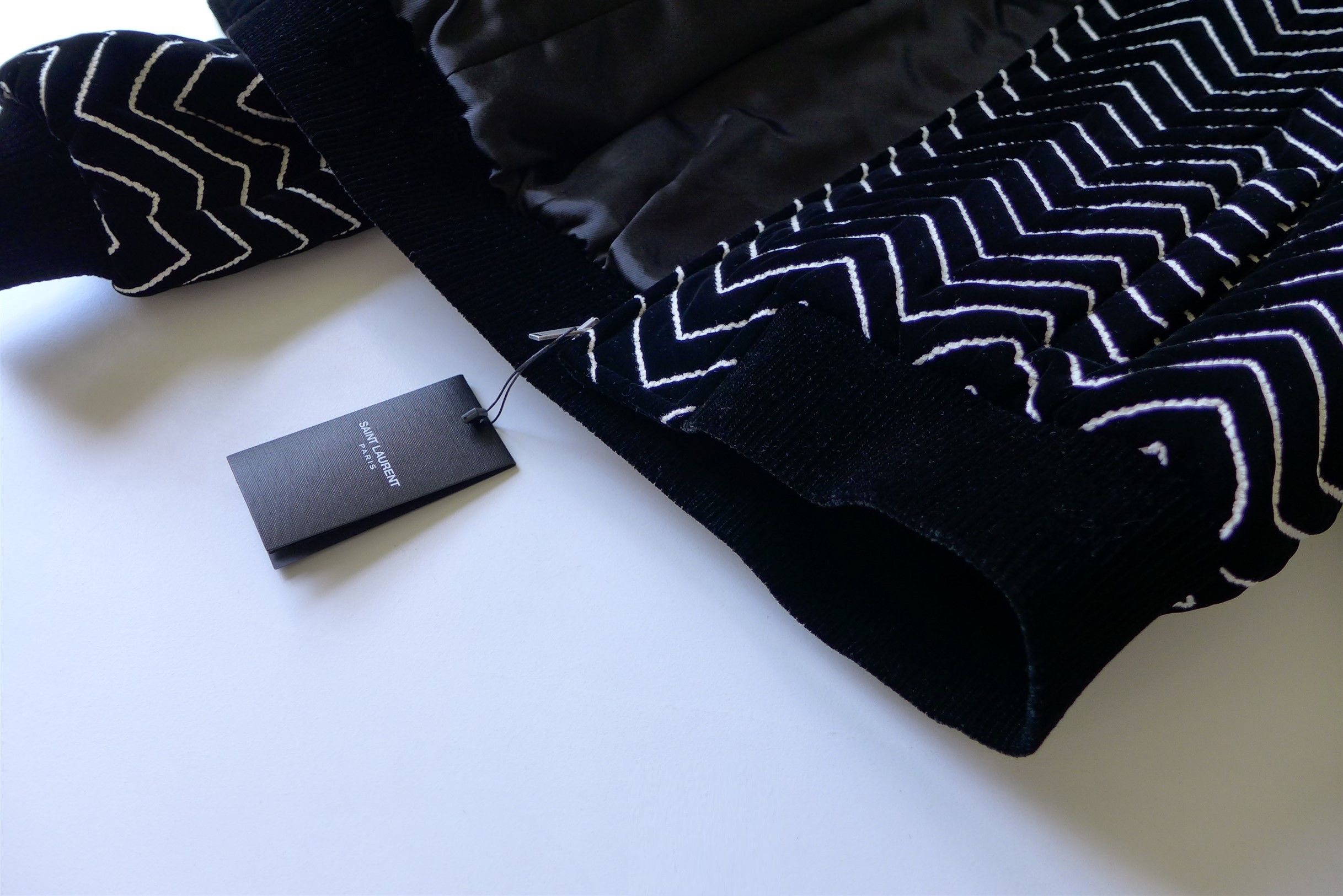 Saint Laurent Paris Saint Laurent Zigzag Velvet Bomber Jacket Size US M / EU 48-50 / 2 - 12 Thumbnail