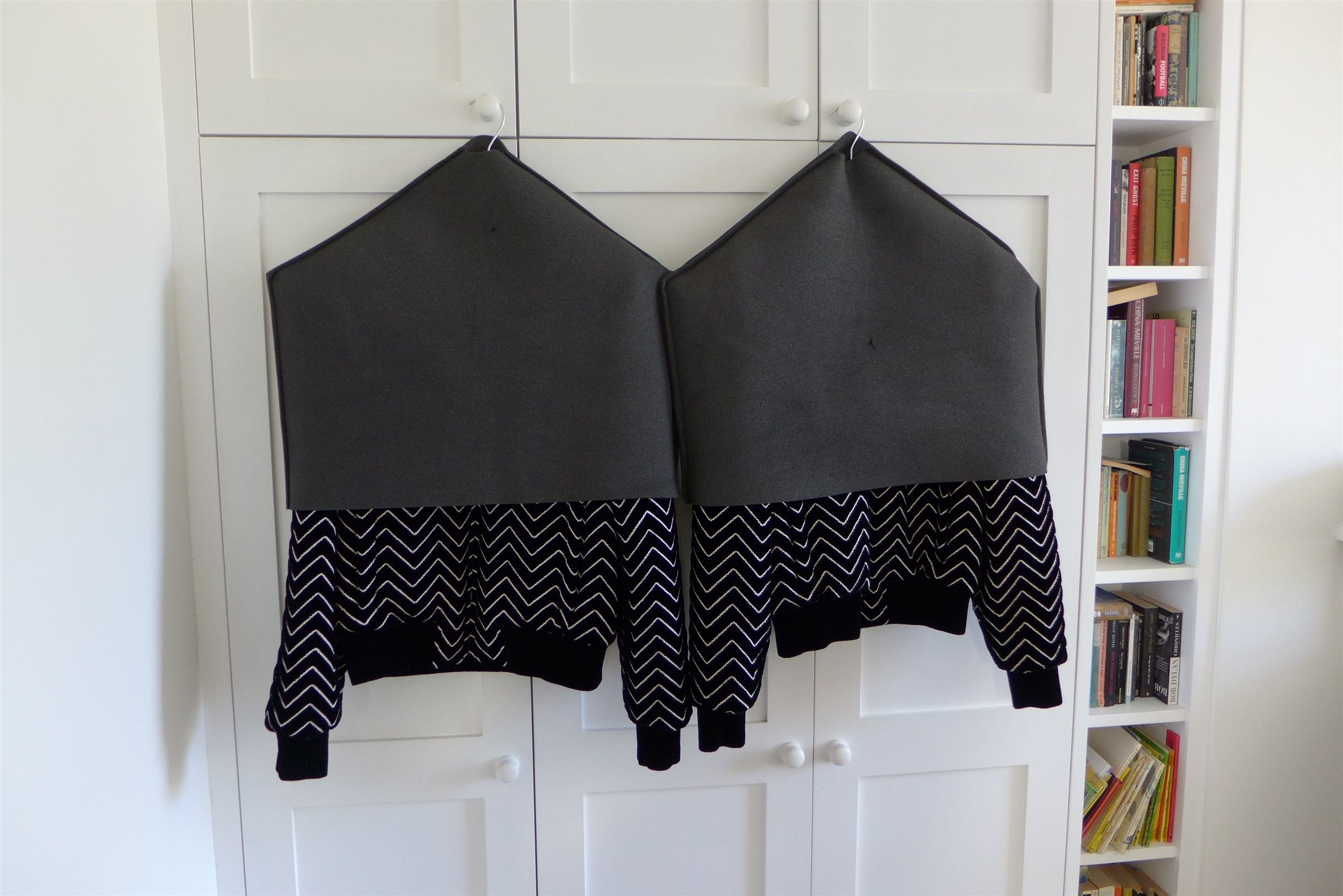 Saint Laurent Paris Saint Laurent Zigzag Velvet Bomber Jacket Size US M / EU 48-50 / 2 - 17 Thumbnail