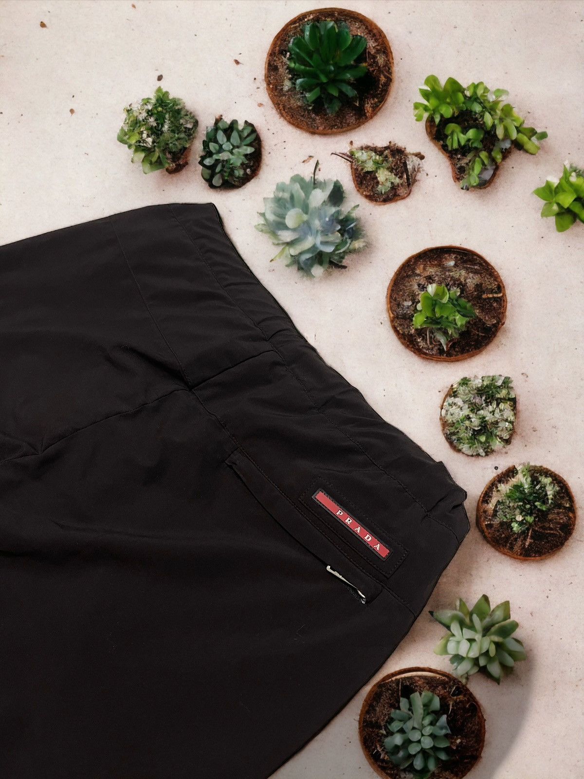 Prada Prada Shorts Size US 32 / EU 48 - 2 Thumbnail