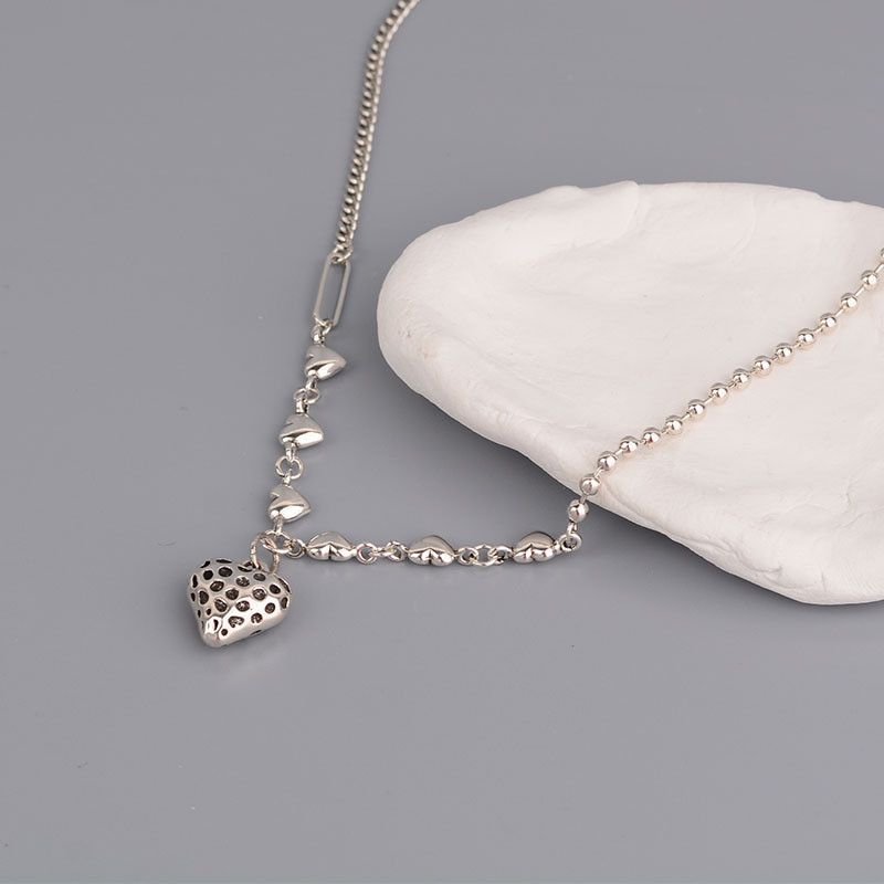 Jewelry Simple Sweet Heart Strawberry Necklace Size ONE SIZE - 4 Thumbnail