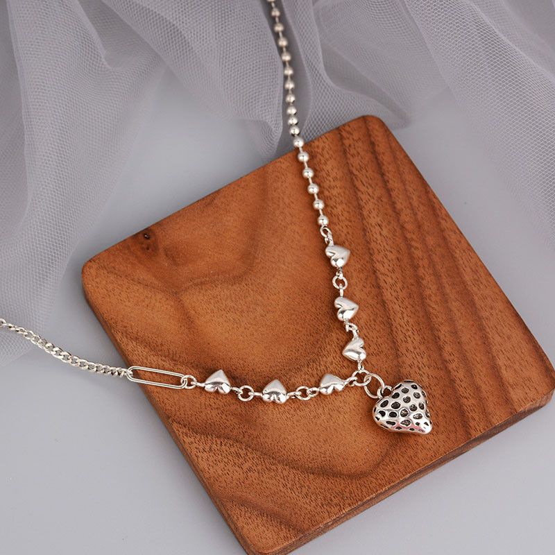 Jewelry Simple Sweet Heart Strawberry Necklace Size ONE SIZE - 1 Thumbnail