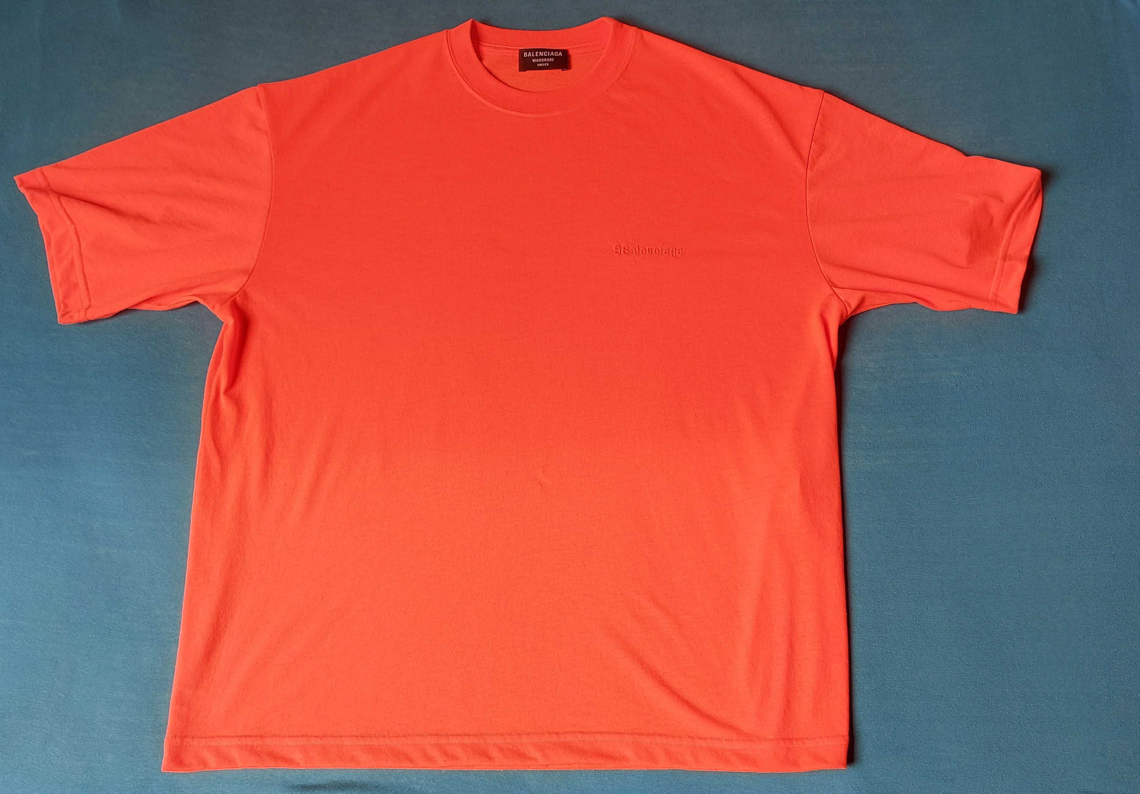 Balenciaga T- Shirt, neon orange, great condition
