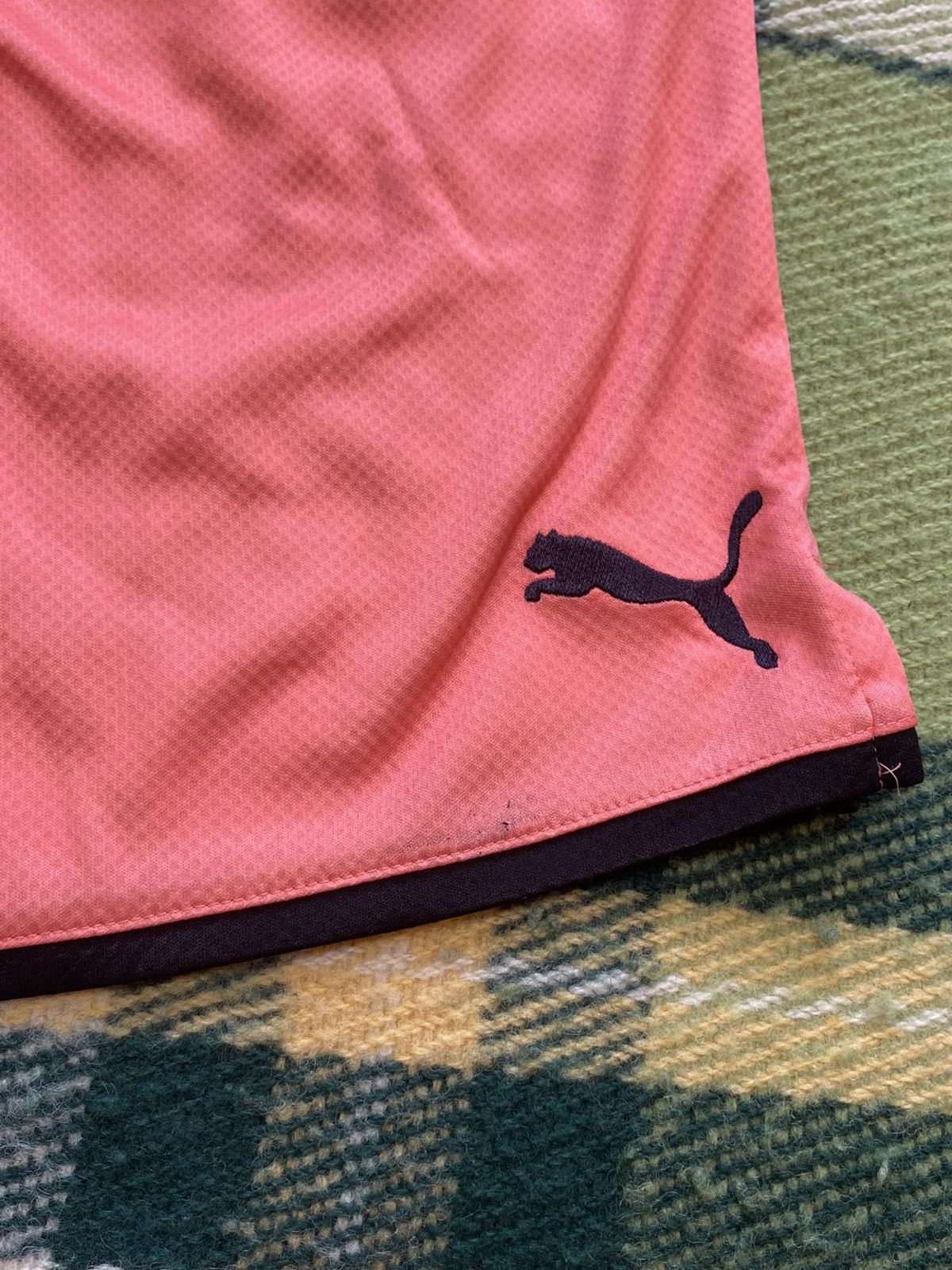 Puma Vintage 90s Puma shorts streetwear y2k casual style size S Size US 30 / EU 46 - 2 Thumbnail
