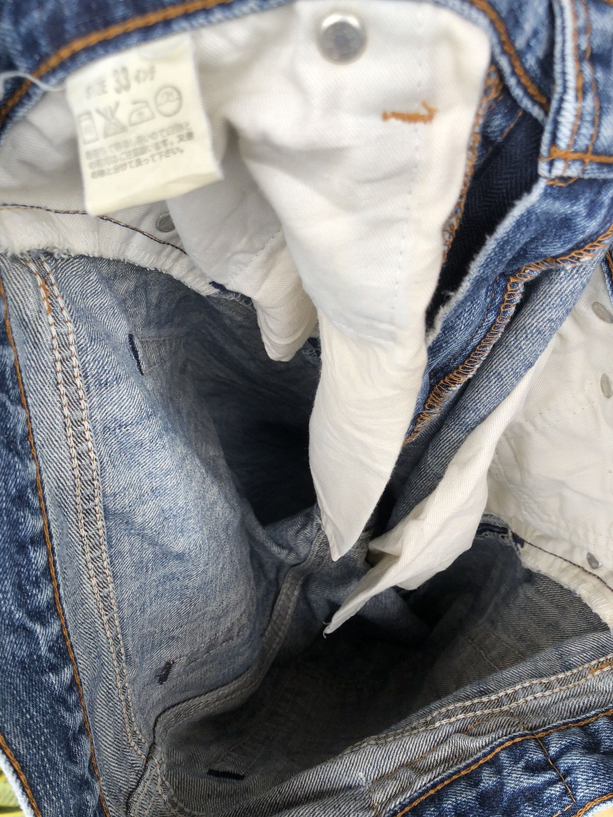 Levi's Levi’s Destress 502 Button V14 Size US 32 / EU 48 - 4 Thumbnail