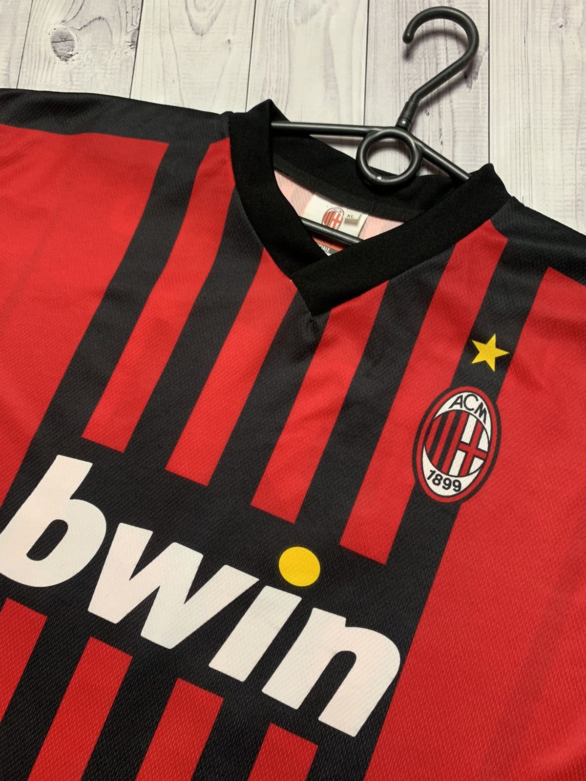 Vintage Vintage Milan soccer jersey Ronaldinho 80 size XL Size US XL / EU 56 / 4 - 4 Thumbnail
