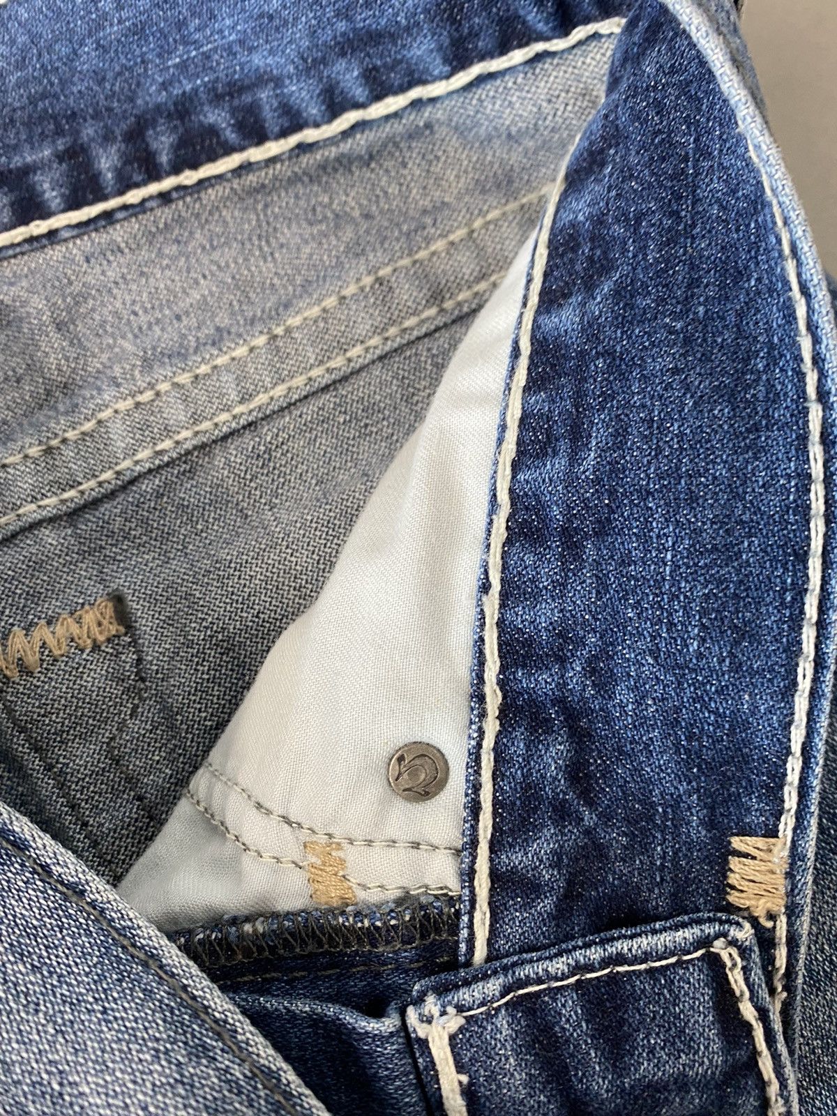 True Religion × Vintage True Religion vintage blue denim shorts thick stitching Y2K Size US 28 / EU 44 - 8 Thumbnail