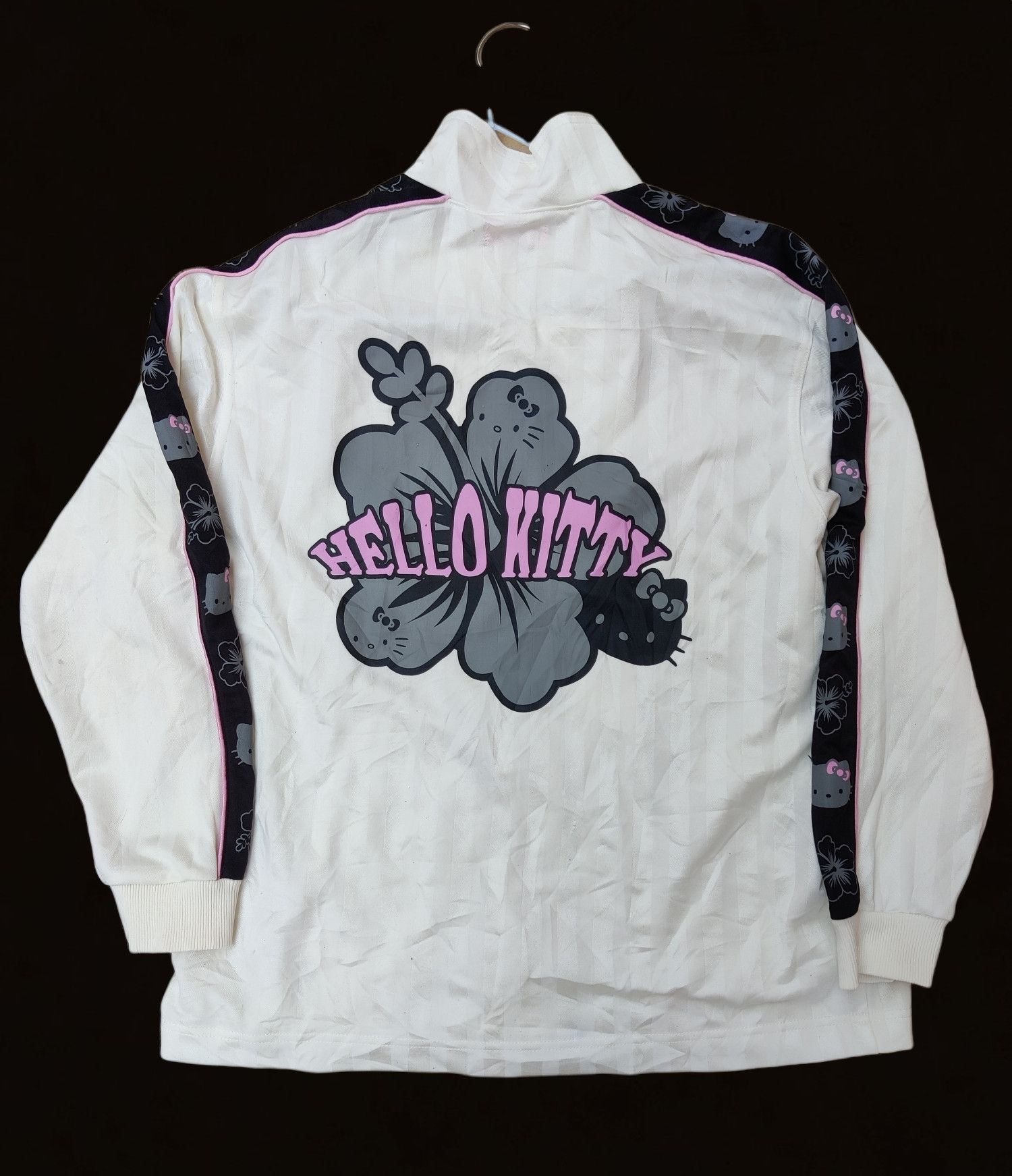 Anime ❤FINAL DROP❤HELLO KITTY SIDETAPE SWEATER JACKET Size US M / EU 48-50 / 2 - 1 Thumbnail