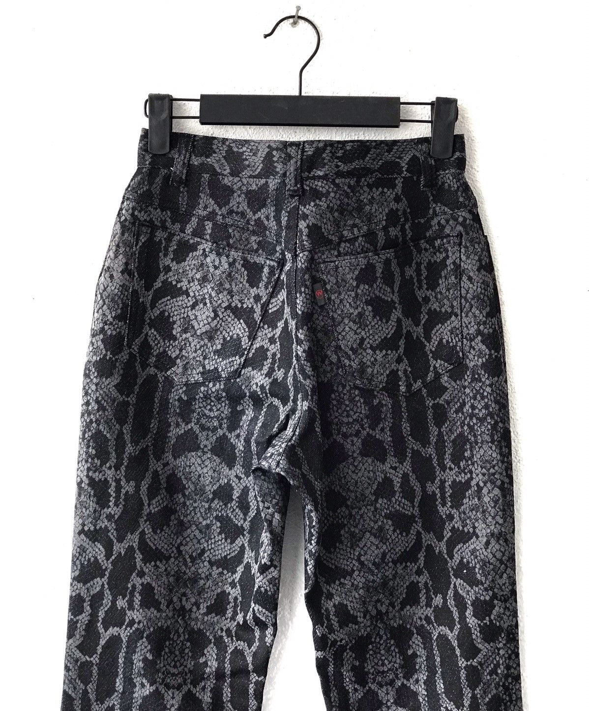 If Six Was Nine × Japanese Brand Wellbeing Snakes Skin Design Pants SZ 24 Inche Size 26" / US 2 / IT 38 - 3 Thumbnail