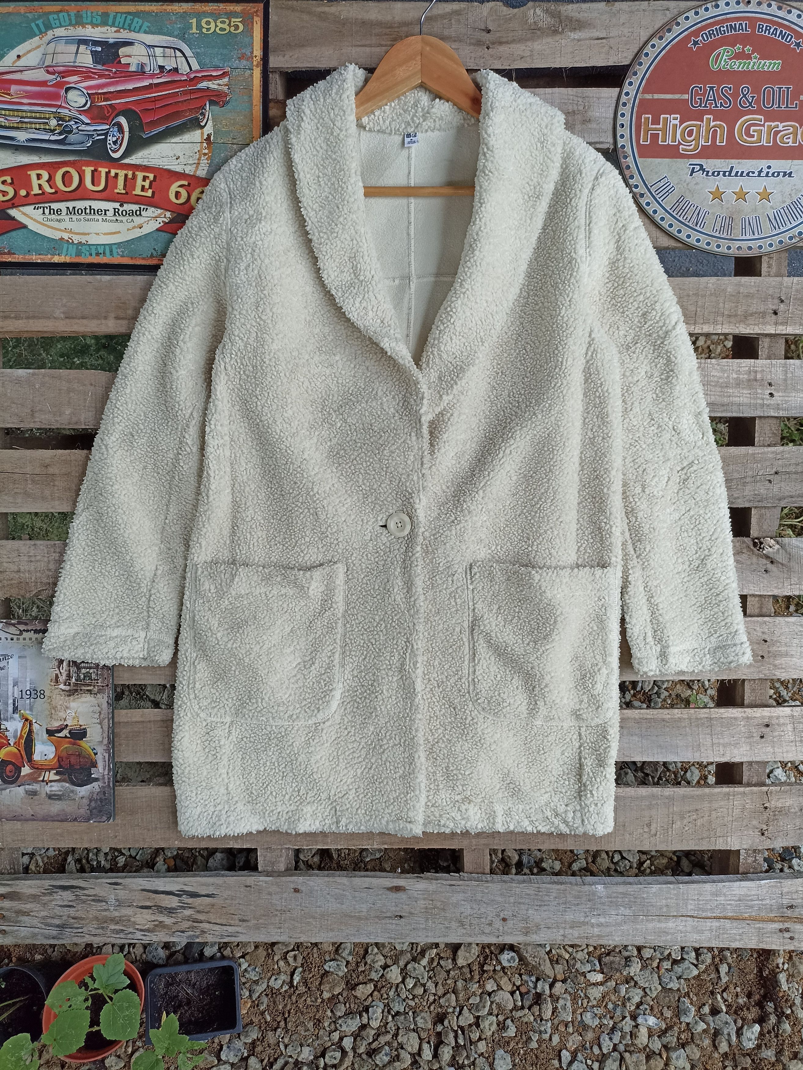 Uniqlo Uniqlo Bulky Fleece Long Jacket Size M / US 6-8 / IT 42-44 - 1 Thumbnail