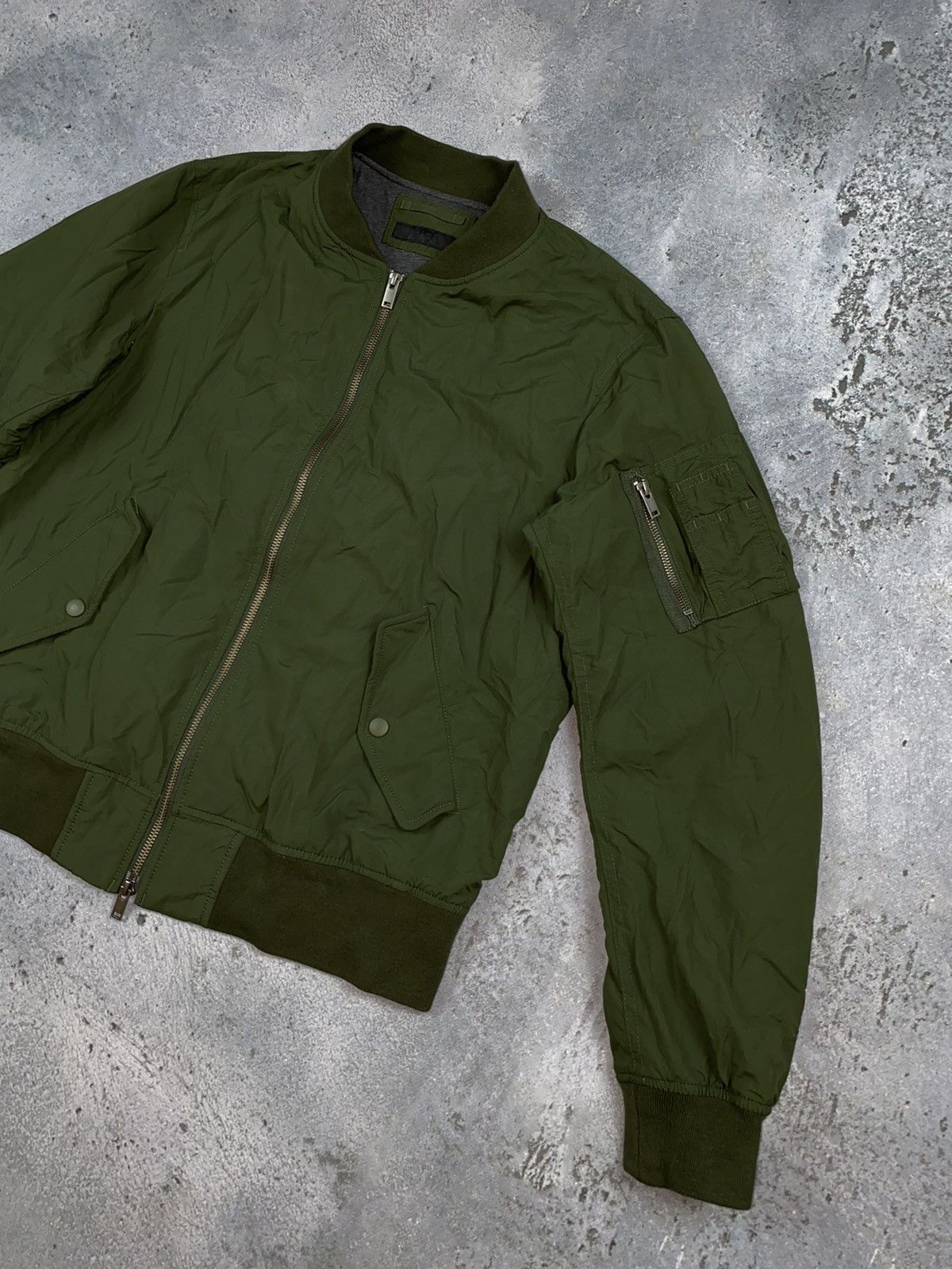Japanese Brand Uniqlo bomber stylish khaki like MA-1 jacket Size US M / EU 48-50 / 2 - 2 Thumbnail