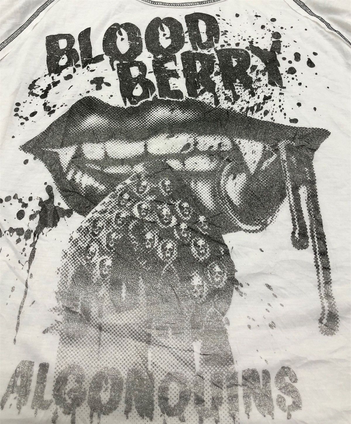 Algonquins 00's Algonquins “ Blood Berry “ Harajuku punk culture tee Size US M / EU 48-50 / 2 - 6 Thumbnail
