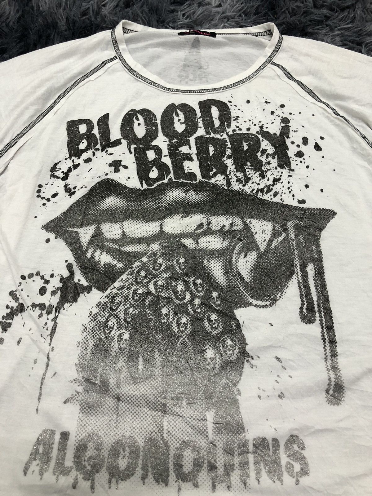 Algonquins 00's Algonquins “ Blood Berry “ Harajuku punk culture tee Size US M / EU 48-50 / 2 - 10 Thumbnail