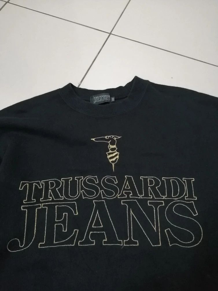 Trussardi Vintage Trussardi Big Logo Embroidered Sweatshirt Size US S / EU 44-46 / 1 - 3 Thumbnail