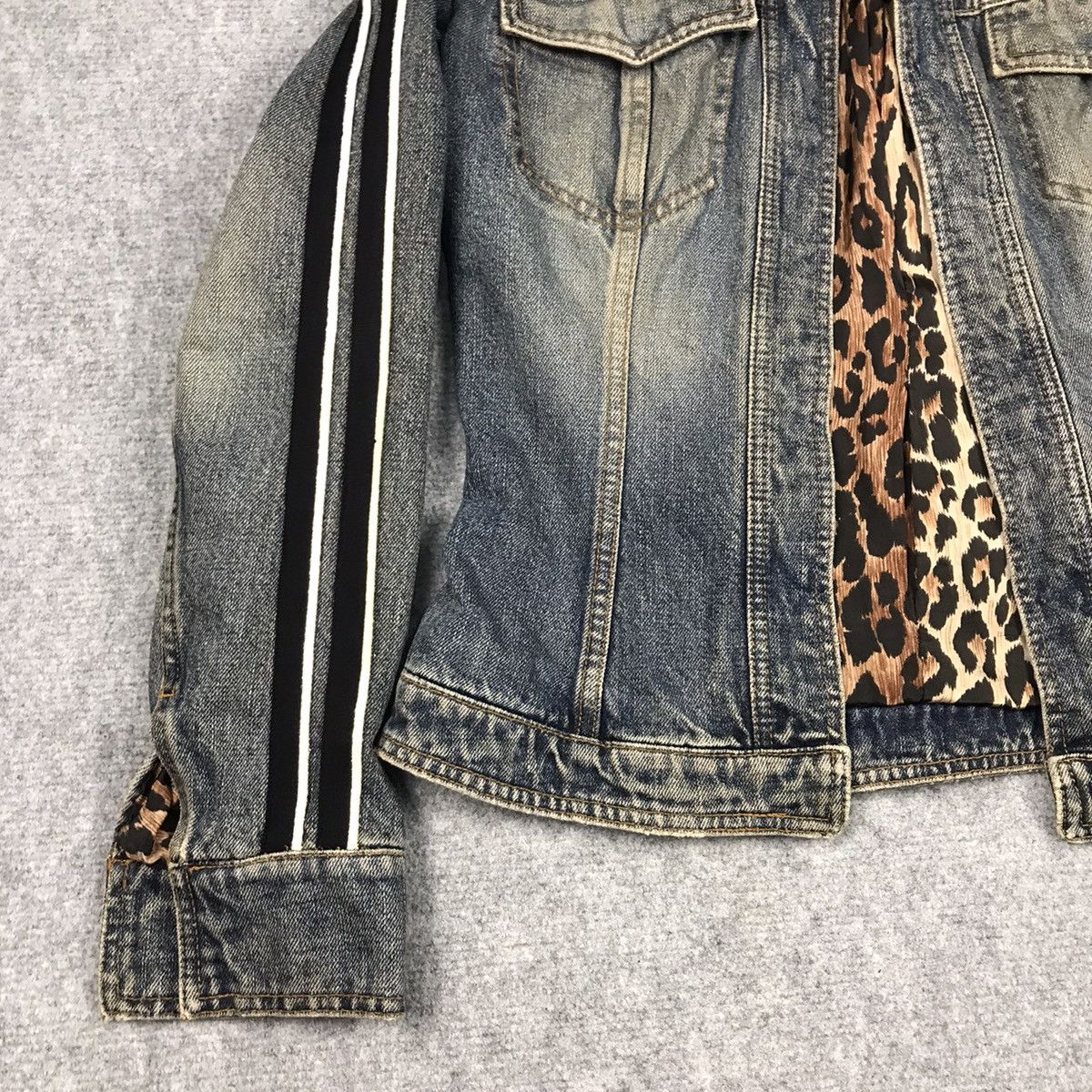 Dolce & Gabbana DOLCE & GABBANA D&G DENIM NO BUTTON JACKET Size XS / US 0-2 / IT 36-38 - 7 Thumbnail