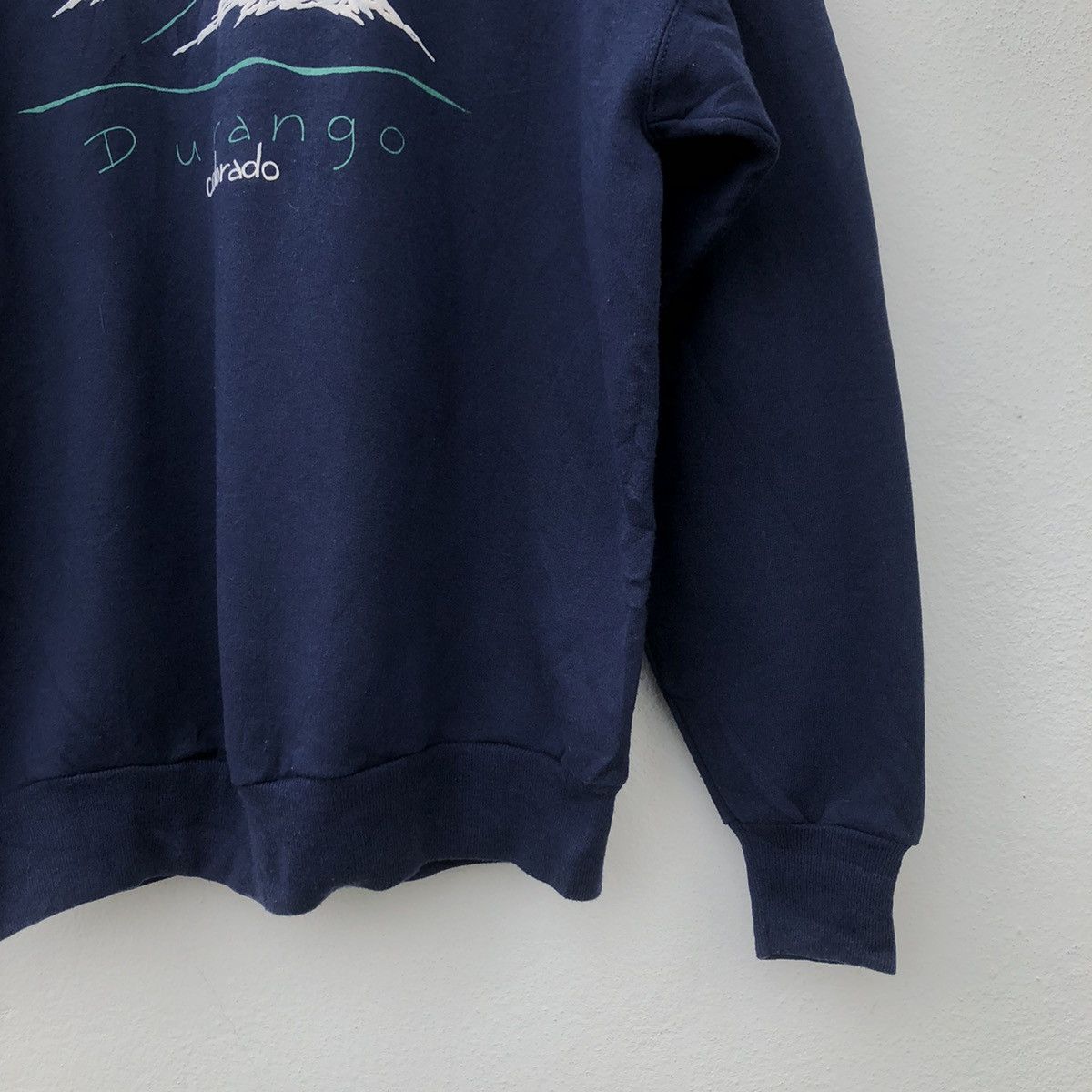 Hanes Durango Colorado CrewNeck Size US M / EU 48-50 / 2 - 4 Thumbnail