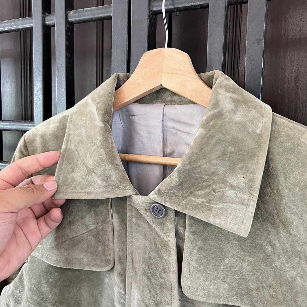 Japanese Brand VELVET CORDUROY MULTI POCKET DOUBLE BREAST JACKET Size US M / EU 48-50 / 2 - 5 Thumbnail