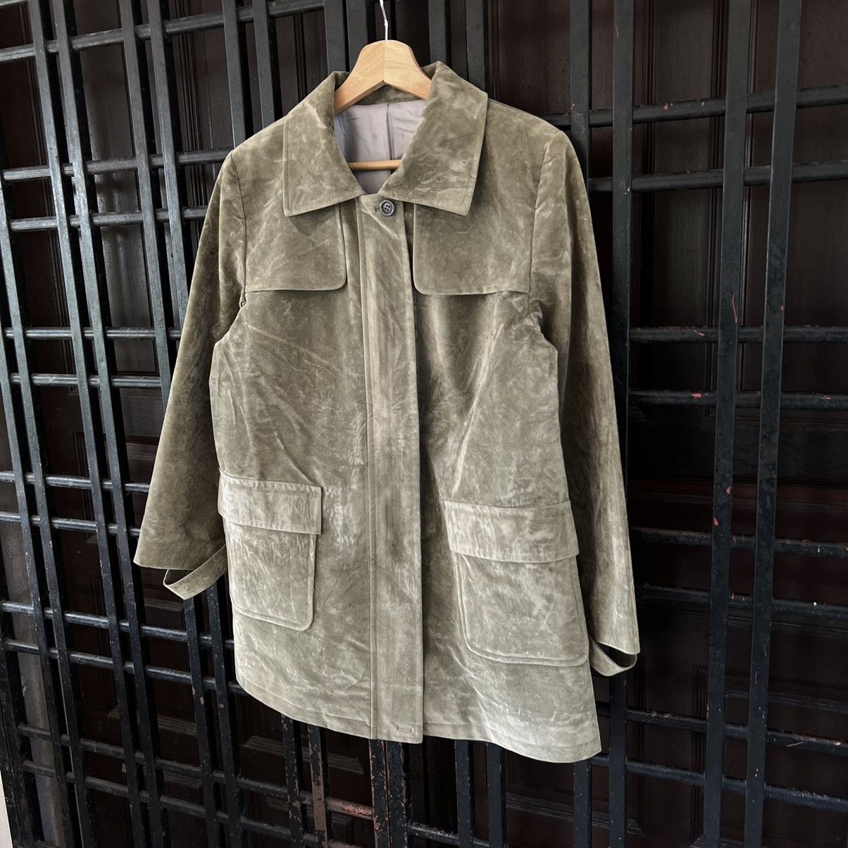 Japanese Brand VELVET CORDUROY MULTI POCKET DOUBLE BREAST JACKET Size US M / EU 48-50 / 2 - 2 Thumbnail