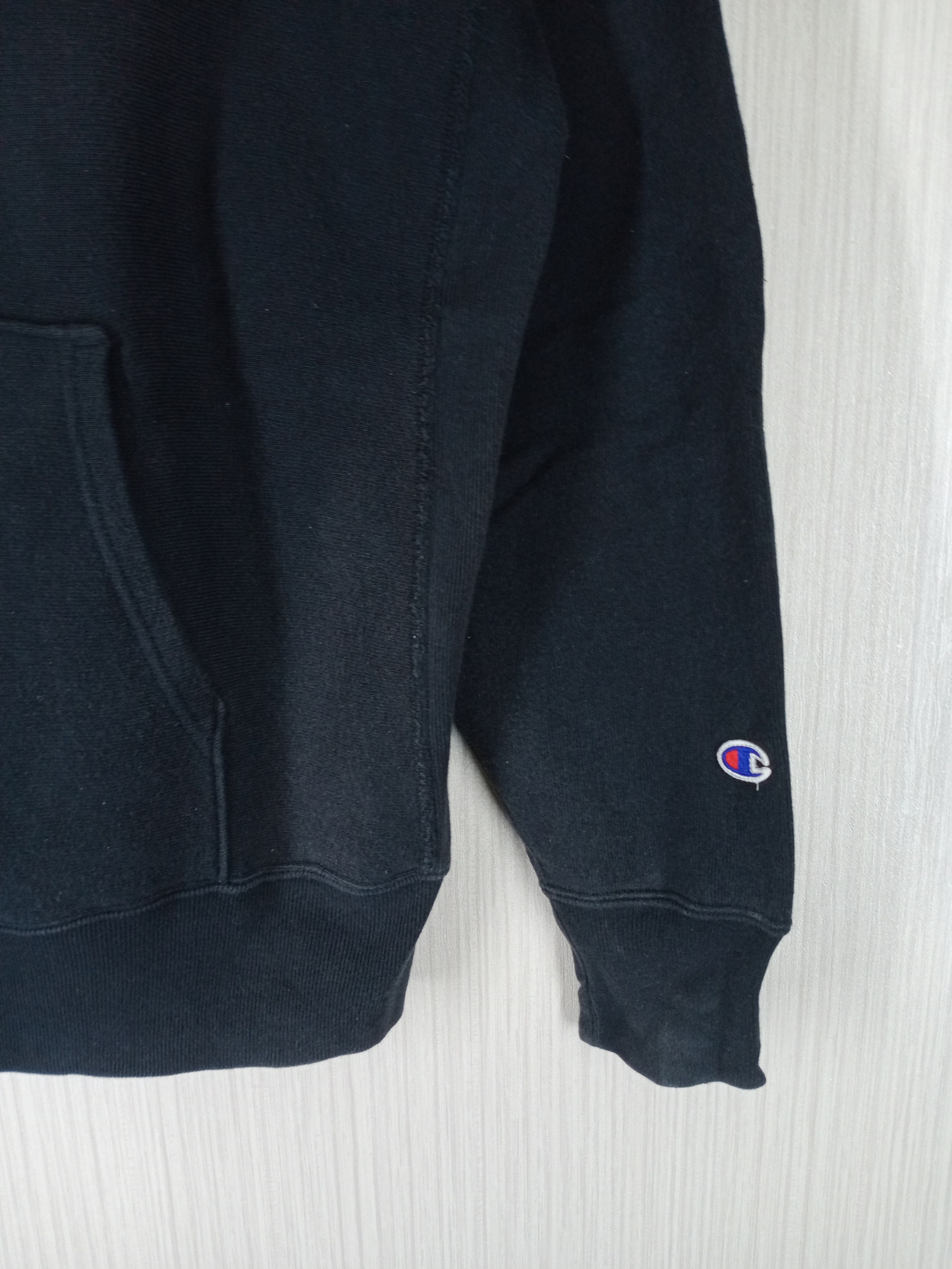 Champion Vintage Champion Reverse Weave Hoodie Embroidery Big Logo Size US L / EU 52-54 / 3 - 4 Thumbnail