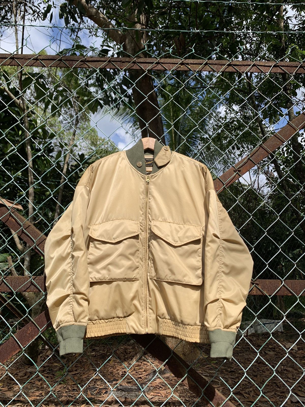 Vintage 🪖Vintage Light Puffer Military Style Bomber Jacket Size US M / EU 48-50 / 2 - 5 Thumbnail