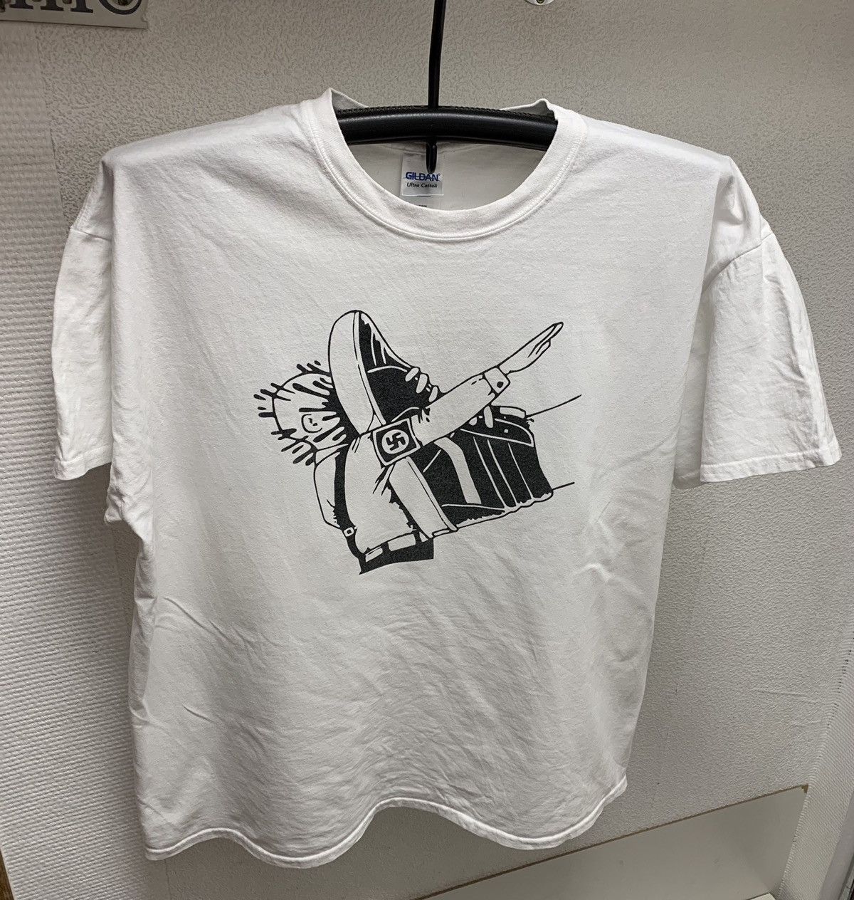 Gildan Vans skateboarding vs fascism nazi t-shirt Xl white stop Size US XL / EU 56 / 4 - 1 Thumbnail