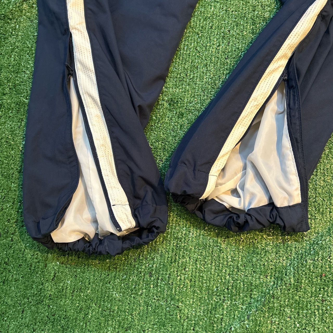Nike × Vintage Vintage Y2K Nike Navy Track Pants Size US 32 / EU 48 - 4 Thumbnail