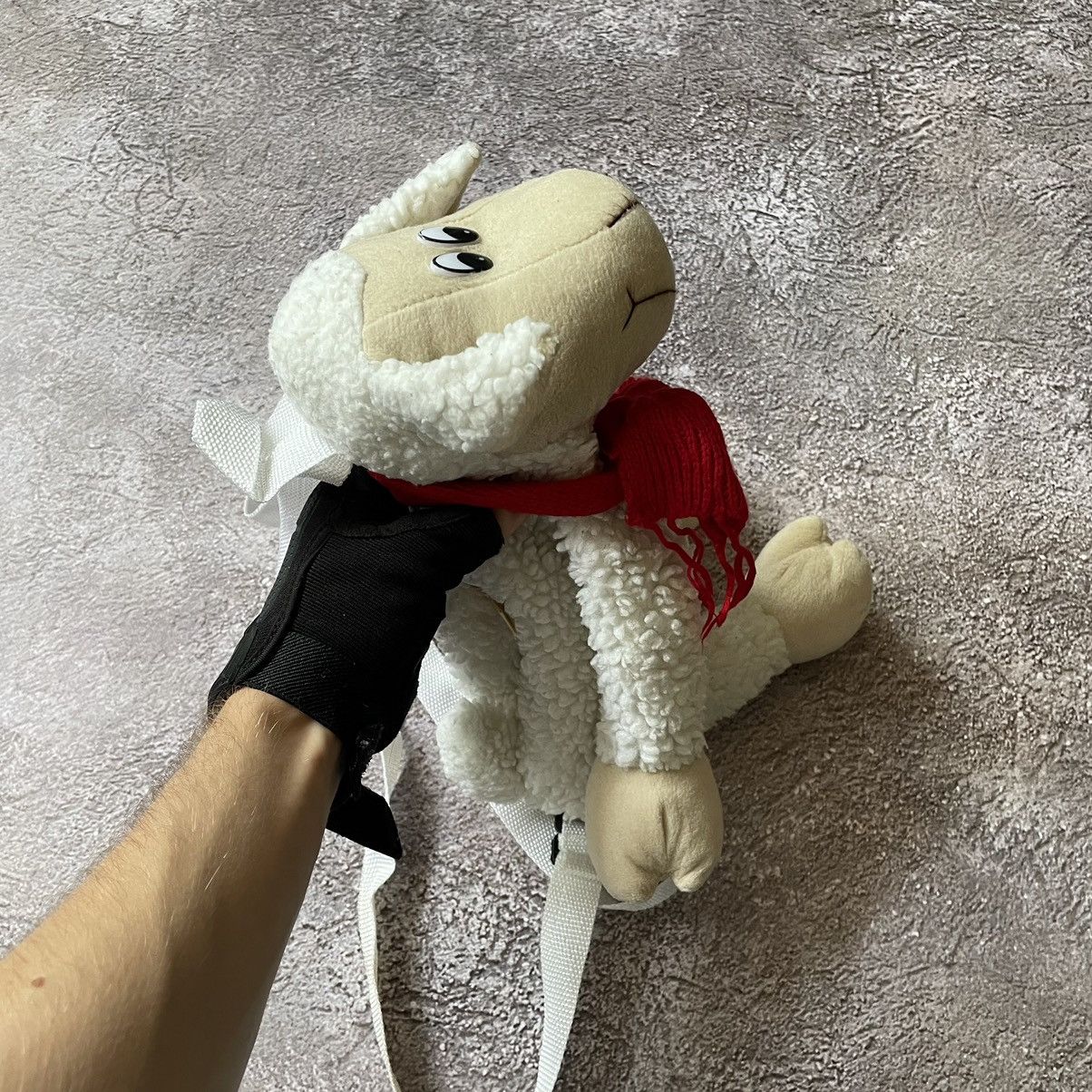 Vintage Vintage Y2K 90s Plush Goat Backpack Toy Cream Grunge Slim OS Size ONE SIZE - 6 Thumbnail
