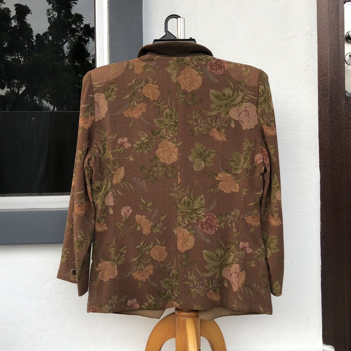 Giorgio Armani Giorgio Armani Flower Cupro Rayon Blazer For Women Size L / US 10 / IT 46 - 4 Thumbnail