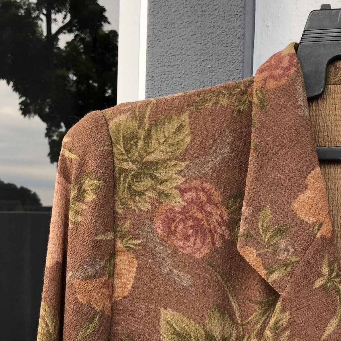Giorgio Armani Giorgio Armani Flower Cupro Rayon Blazer For Women Size L / US 10 / IT 46 - 8 Thumbnail