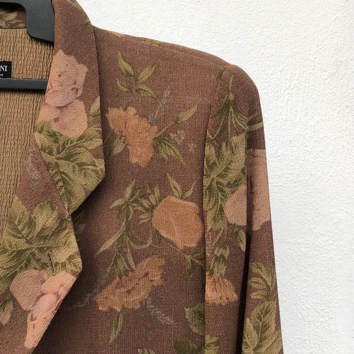 Giorgio Armani Giorgio Armani Flower Cupro Rayon Blazer For Women Size L / US 10 / IT 46 - 9 Thumbnail