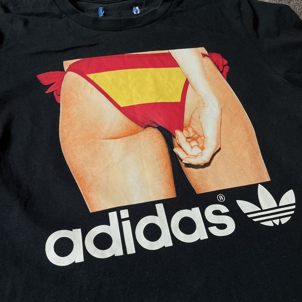 Vintage Vintage Y2K Adidas Graphic Tee Streetwear Black Relaxed M Size US M / EU 48-50 / 2 - 5 Thumbnail