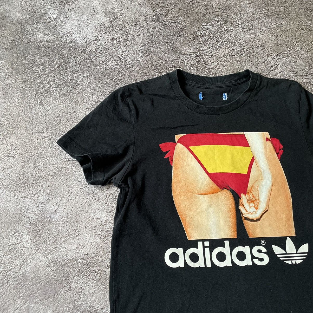 Vintage Vintage Y2K Adidas Graphic Tee Streetwear Black Relaxed M Size US M / EU 48-50 / 2 - 2 Thumbnail