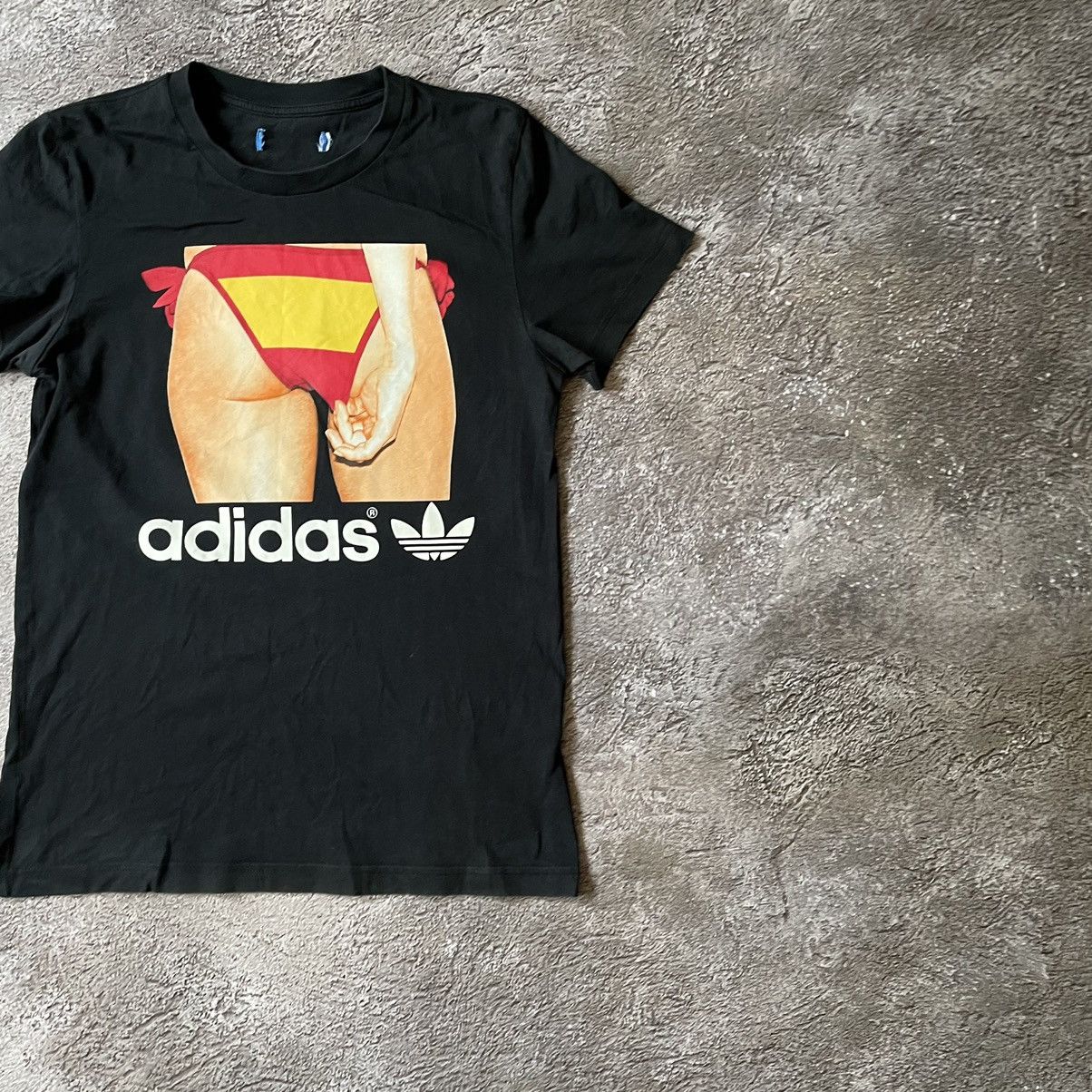 Vintage Vintage Y2K Adidas Graphic Tee Streetwear Black Relaxed M Size US M / EU 48-50 / 2 - 3 Thumbnail