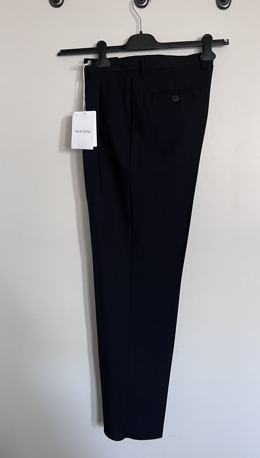 Valentino $1K+ Wool/mohair pleated trousers, IT50, made in Italy Size 40R - 6 Thumbnail