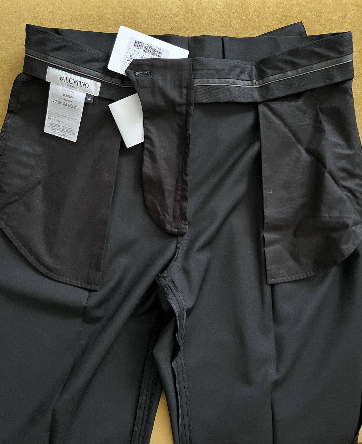 Valentino $1K+ Wool/mohair pleated trousers, IT50, made in Italy Size 40R - 9 Thumbnail