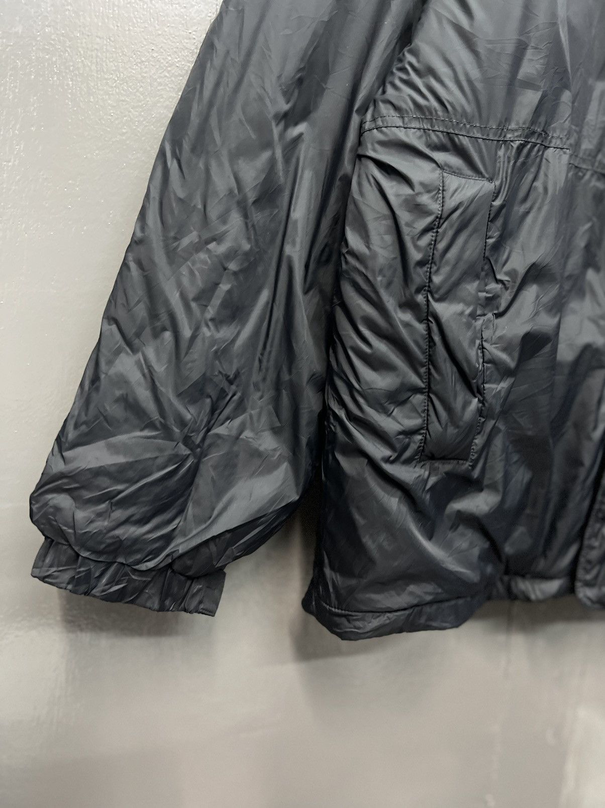 Japanese Brand UNIQLO DOWN JACKET Size US L / EU 52-54 / 3 - 4 Thumbnail