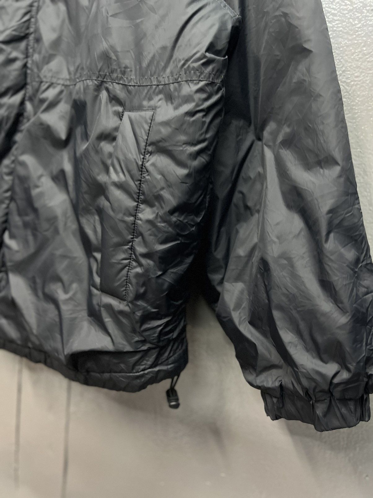 Japanese Brand UNIQLO DOWN JACKET Size US L / EU 52-54 / 3 - 5 Thumbnail