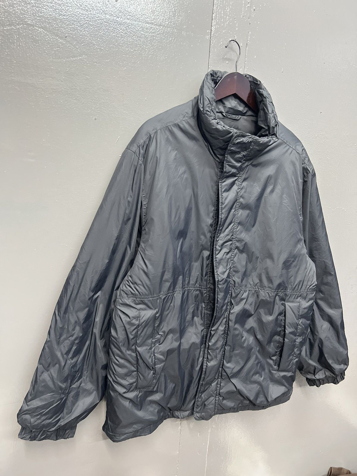 Japanese Brand UNIQLO DOWN JACKET Size US L / EU 52-54 / 3 - 2 Thumbnail