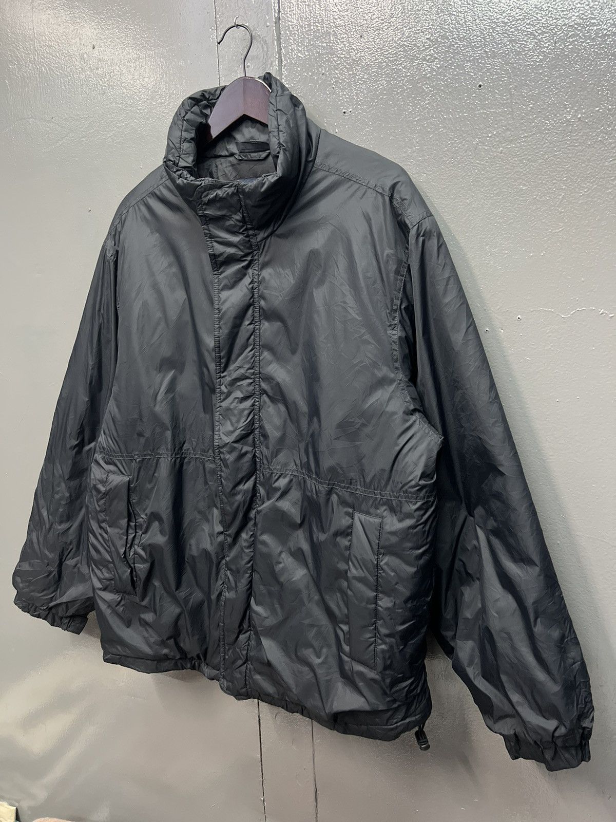 Japanese Brand UNIQLO DOWN JACKET Size US L / EU 52-54 / 3 - 3 Thumbnail