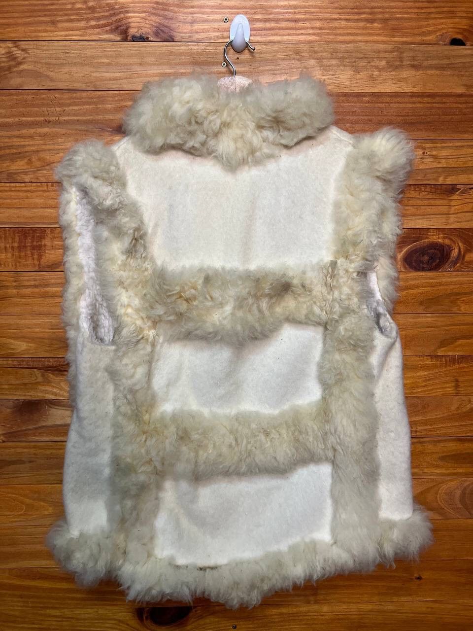 Other INUK FAUX FUR SHEEP SKIN SHEARLING VEST Size US M / EU 48-50 / 2 - 7 Thumbnail