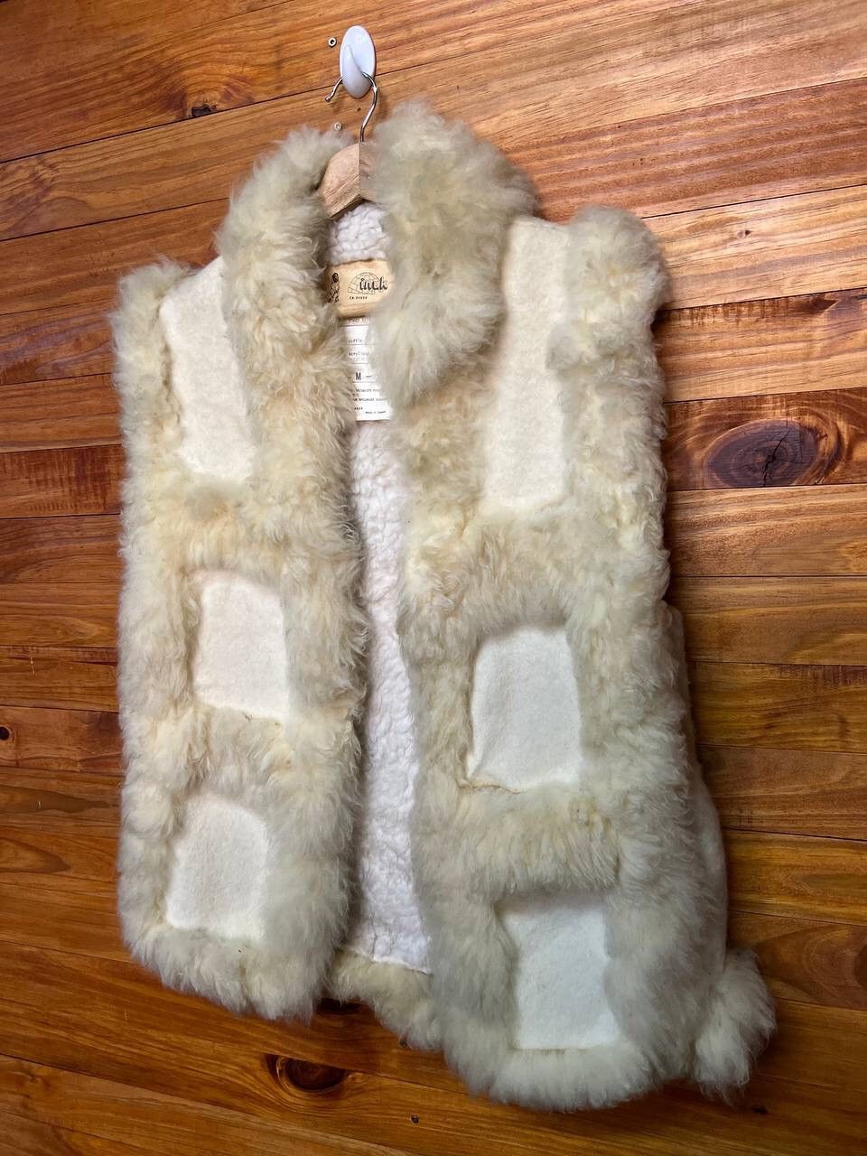 Other INUK FAUX FUR SHEEP SKIN SHEARLING VEST Size US M / EU 48-50 / 2 - 3 Thumbnail