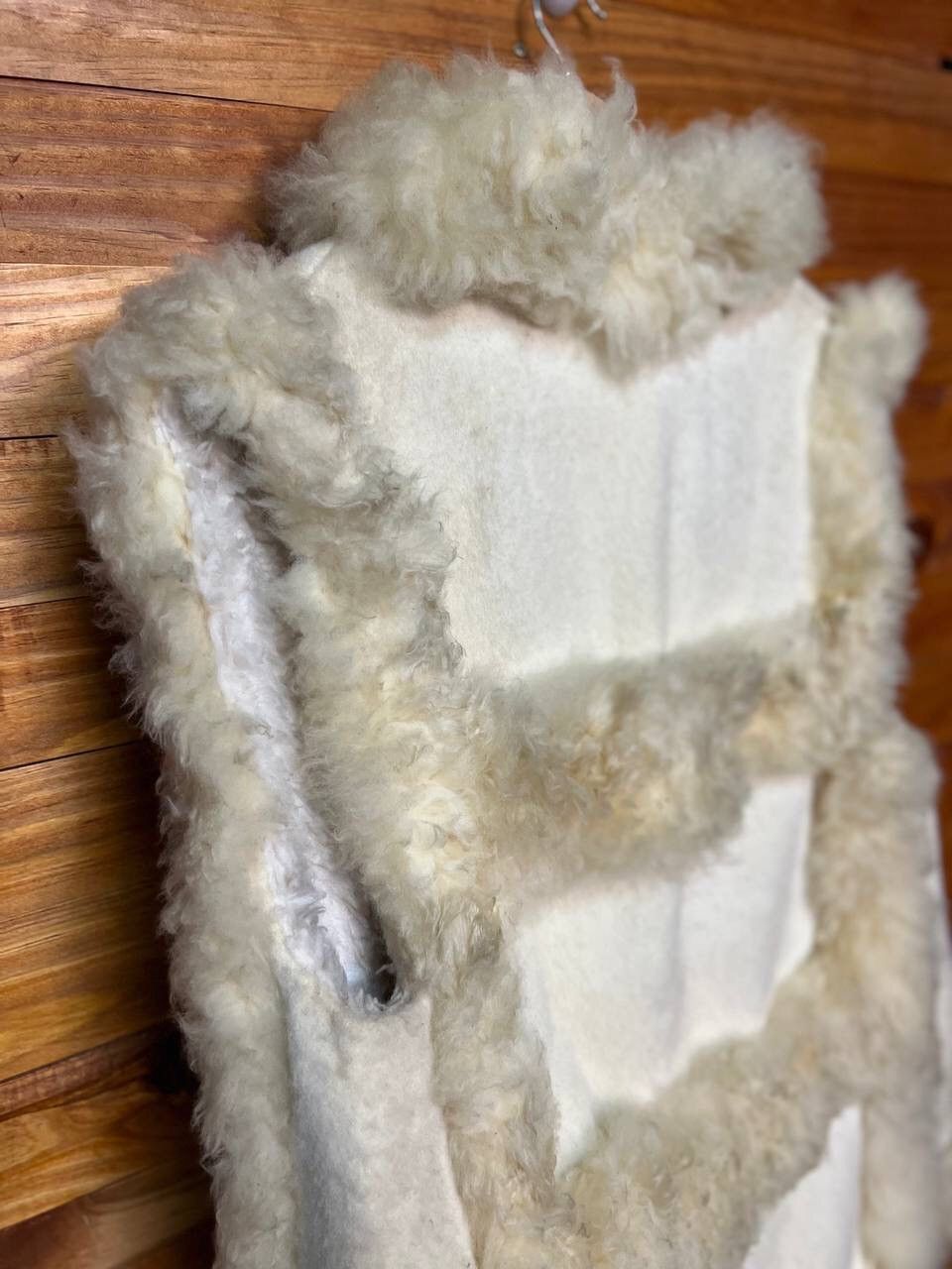 Other INUK FAUX FUR SHEEP SKIN SHEARLING VEST Size US M / EU 48-50 / 2 - 8 Thumbnail