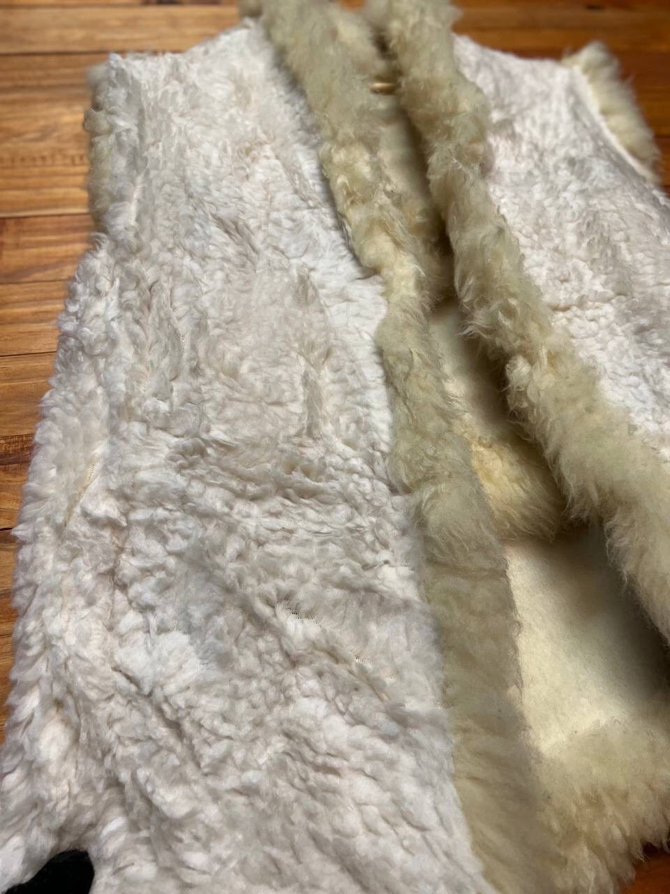 Other INUK FAUX FUR SHEEP SKIN SHEARLING VEST Size US M / EU 48-50 / 2 - 10 Thumbnail