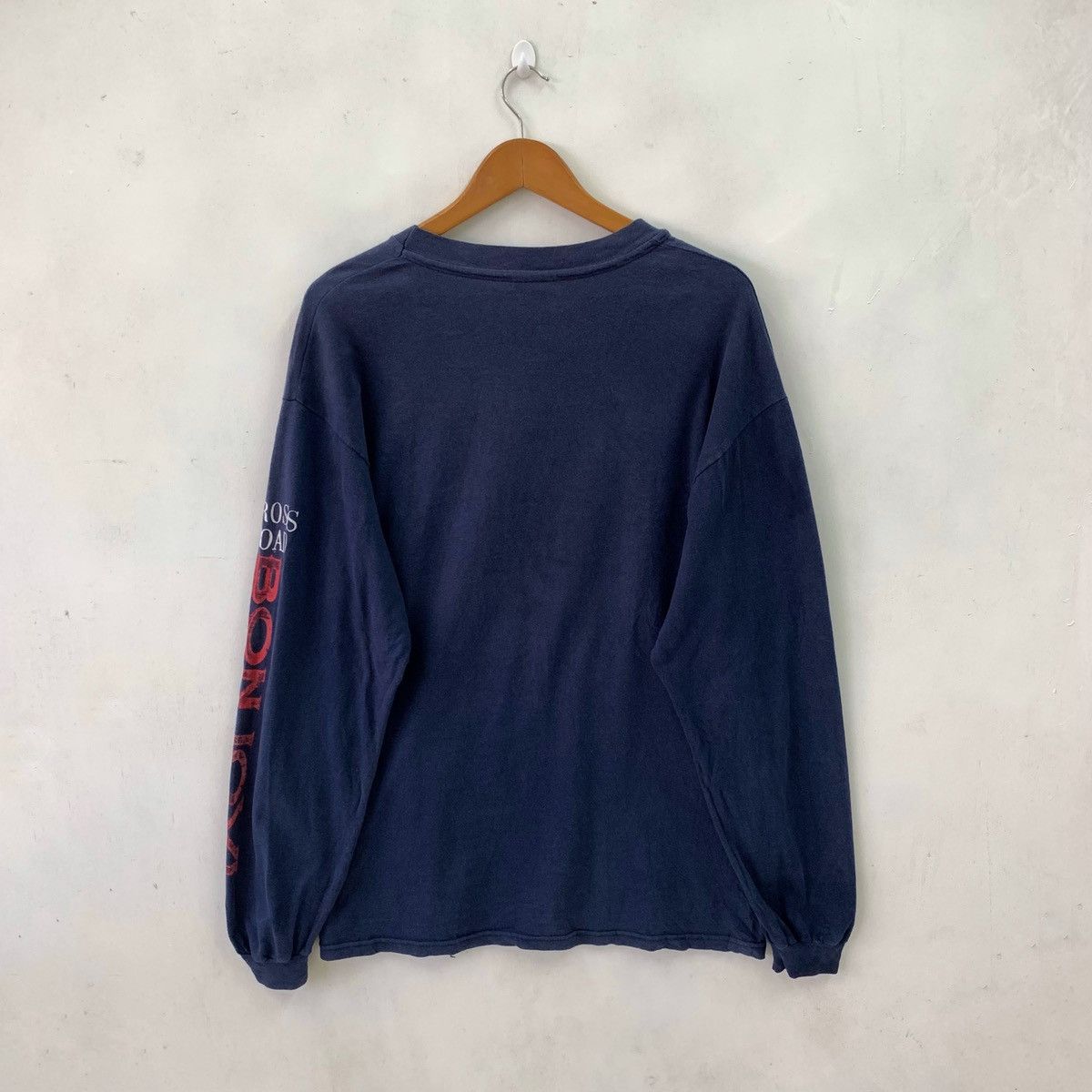Band Tees Vintage Bon Jovi Cross Road Long Sleeve Tshirt Size US L / EU 52-54 / 3 - 8 Thumbnail