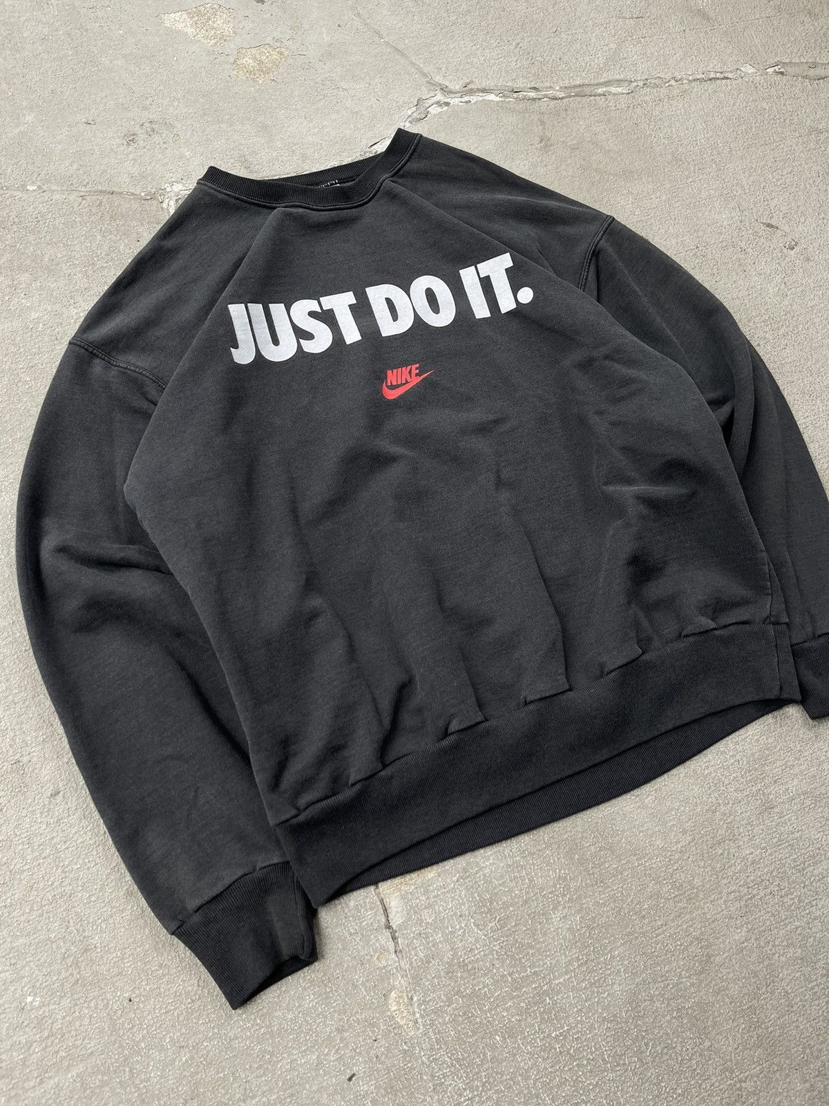 Other Vintage Nike Sweatshirt Size US L / EU 52-54 / 3 - 1 Thumbnail