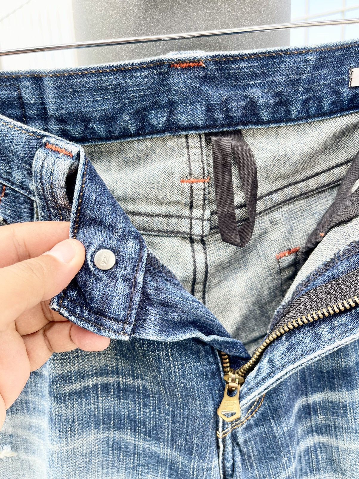 Levi's VINTAGE SICK DISTRESSED FLARED LEVIS 517 SIZE 32X32 Size US 32 / EU 48 - 9 Thumbnail