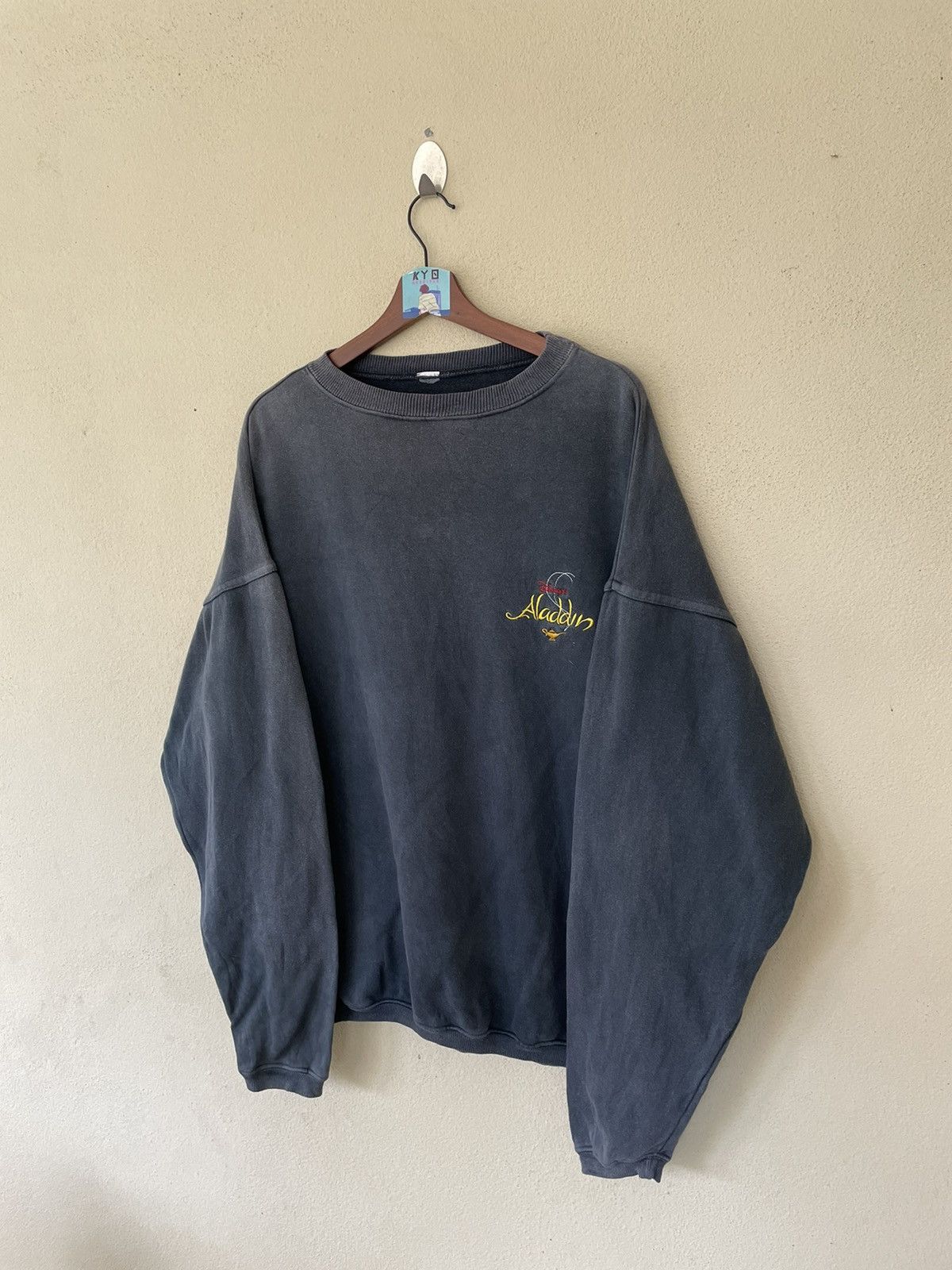 Disney × Vintage VINTAGE SUN FADED ALADDIN SWEATSHIRT Size US L / EU 52-54 / 3 - 2 Thumbnail