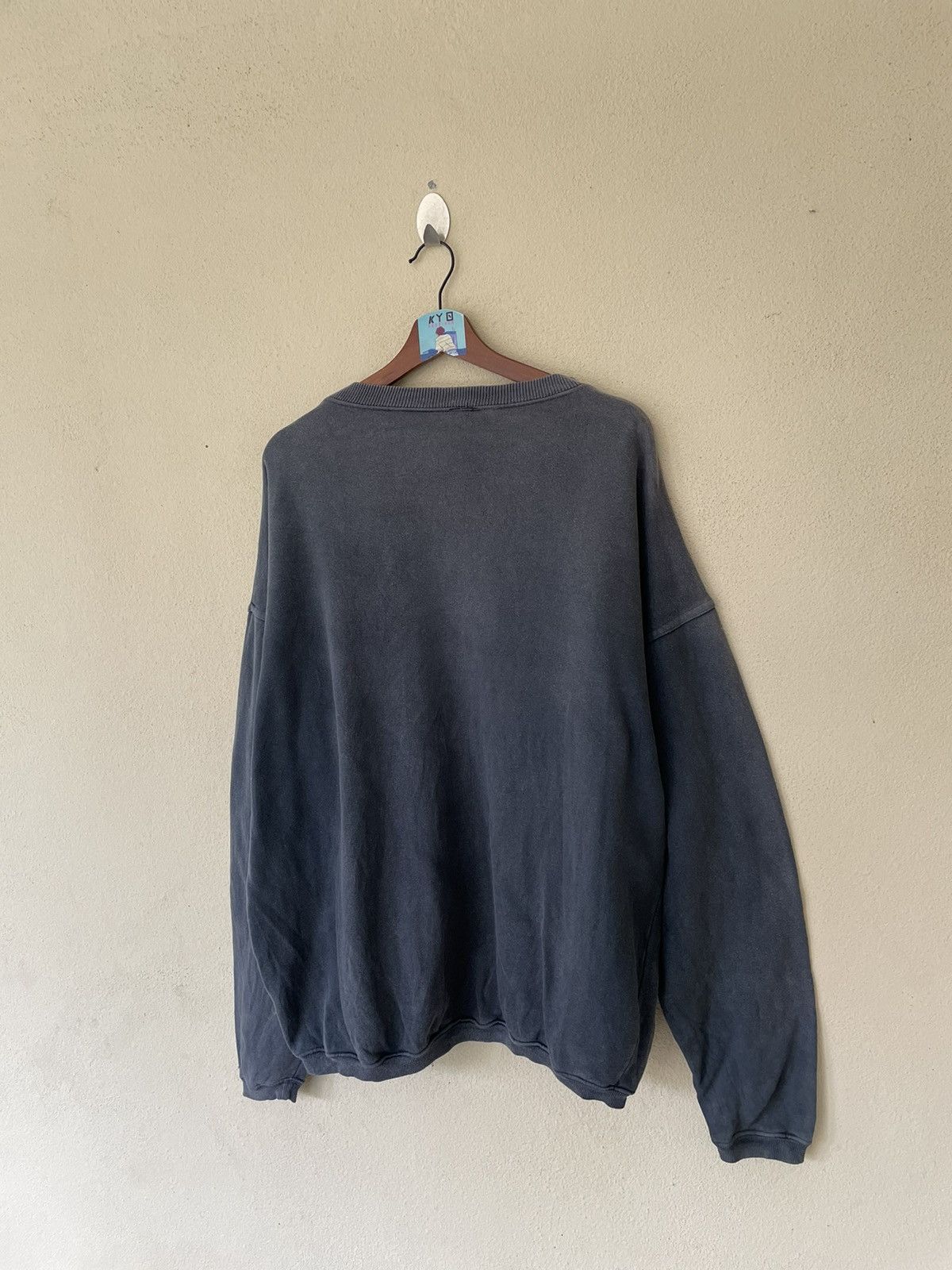 Disney × Vintage VINTAGE SUN FADED ALADDIN SWEATSHIRT Size US L / EU 52-54 / 3 - 5 Thumbnail