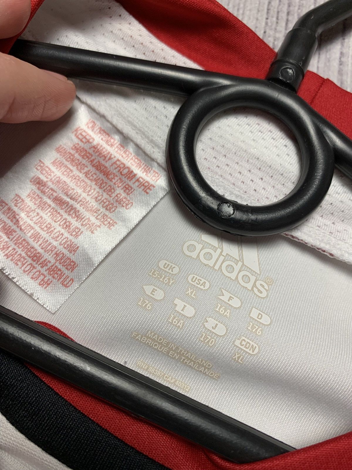 Adidas × Vintage Vintage AC Milan soccer jersey Adidas size S Size US S / EU 44-46 / 1 - 3 Thumbnail